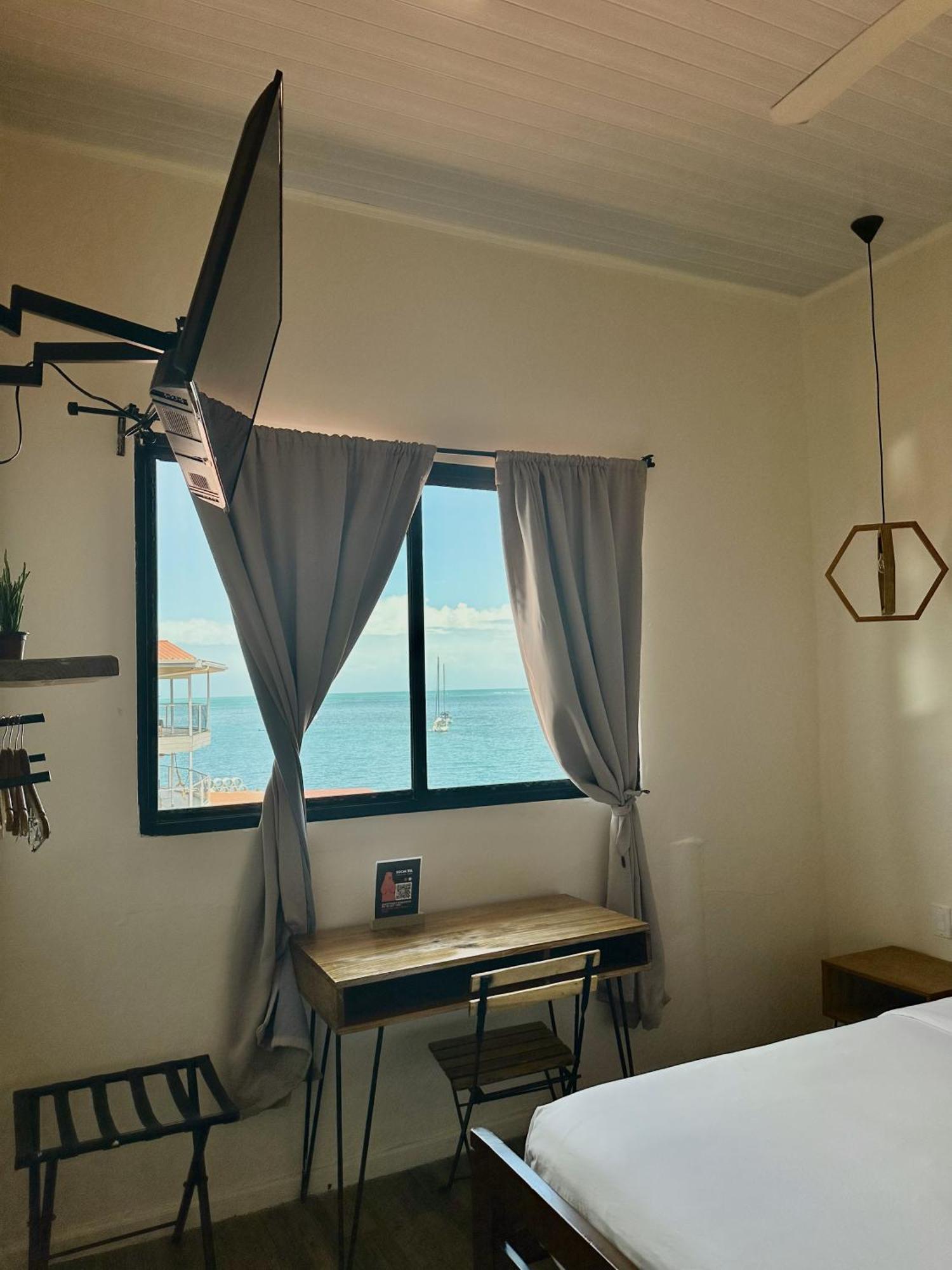 Socialtel Bocas Del Toro Hotel Eksteriør billede